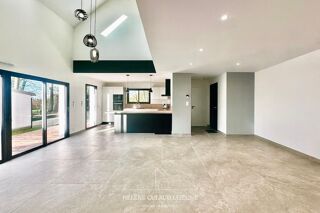  Maison 6 pices 130 m Locqueltas