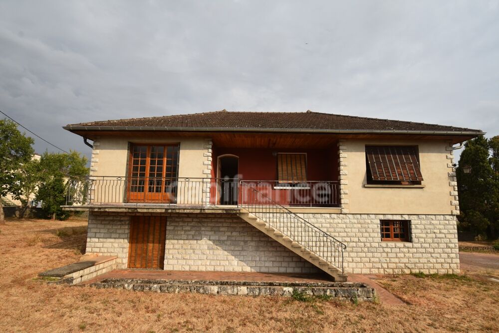 LA CLAYETTE - maison 156m² - avec entrepôt de 210m² sur terrain 3930m²