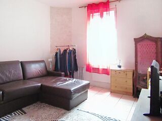 Vente Immeuble Immeuble offrant T2, T3 , 2 garages et un local commercial Bordeaux