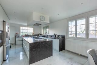  Villa à vendre 8 pièces 450 m²