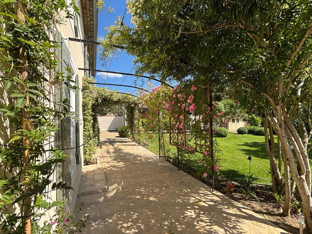 Elégante bastide de caractère