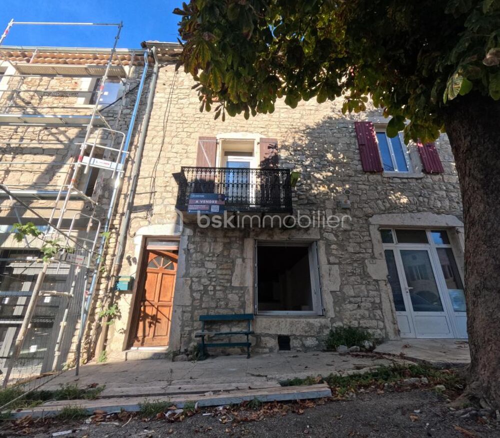 Vente Maison Maison de village sur trois niveaux habitables, jardin et garage indpendant Saint remeze