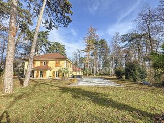  Maison à vendre 8 pièces 240 m²