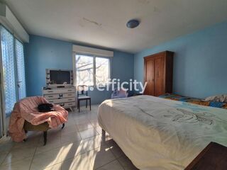  Maison � vendre 9 pi�ces 235 m�