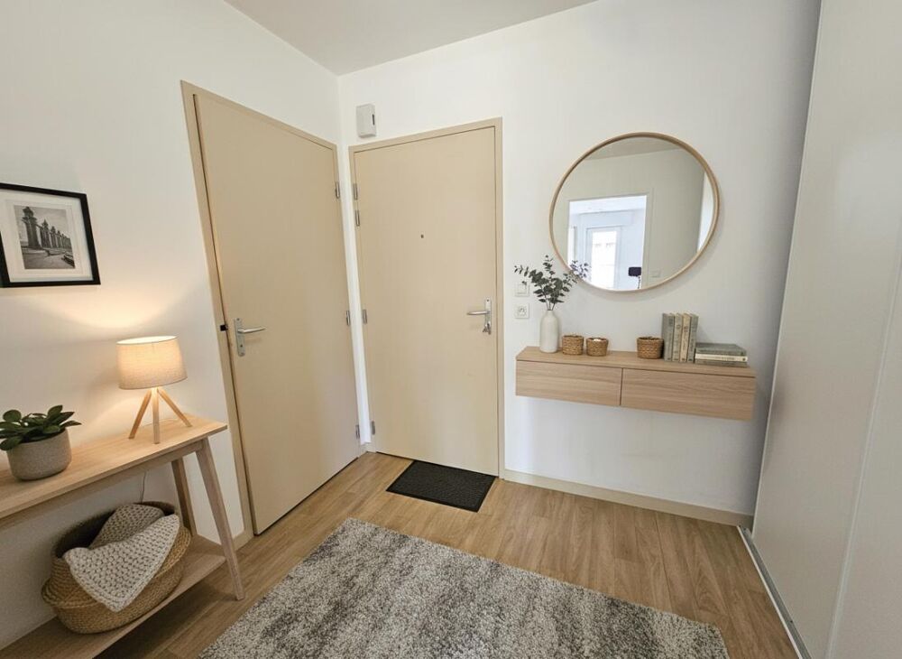 Appartement T2 - 45 m² - Terrasse - Stationnement - Ascenseur - Environnement calme