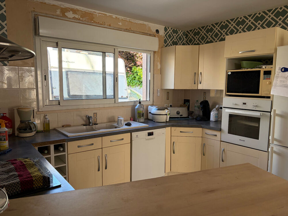 Vente Maison LES MAGNILS REIGNIERS (85) - BEUGNE L'ABBE - ENSEMBLE IMMOBILIER COMPOSE DE 2 MAISONS GARAGE SUR 452M² Les magnils reigniers