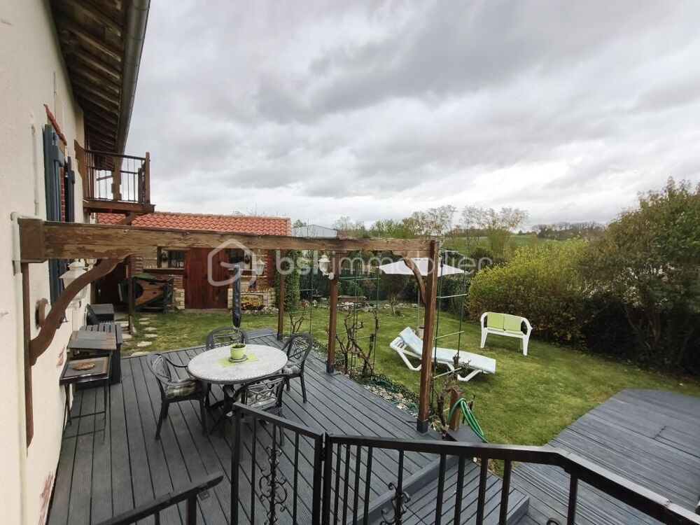 Vente Maison Maison de village, 4 chambres, piscine, dépendances Caumont