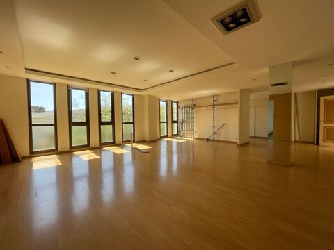  Grand Bureau 116m2 à vendre MOUGINS (06) - libre de suite 
