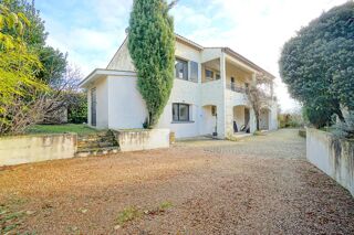  Maison � vendre 9 pi�ces 180 m�