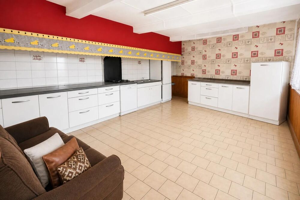 Maison de 130,94 m² à rénover avec dépendances et jardin