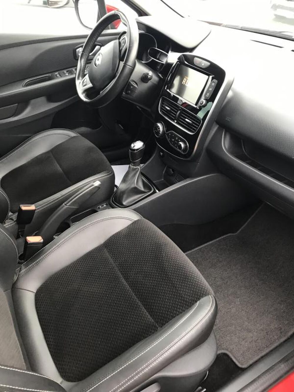 Clio IV INTENS DCI 110 2017 occasion 38160 Chatte