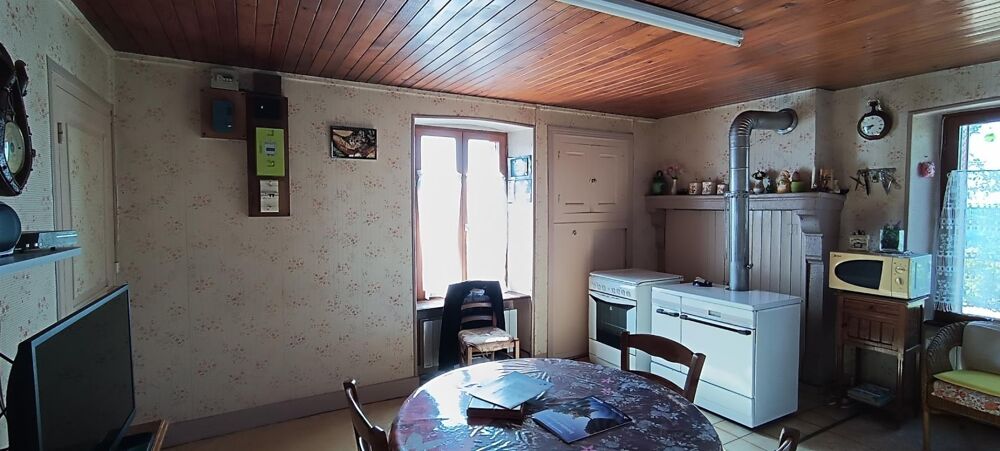 Vente Maison Maison à vendre 4 pièces LA CHAPELLE SUR USSON (63) La chapelle sur usson