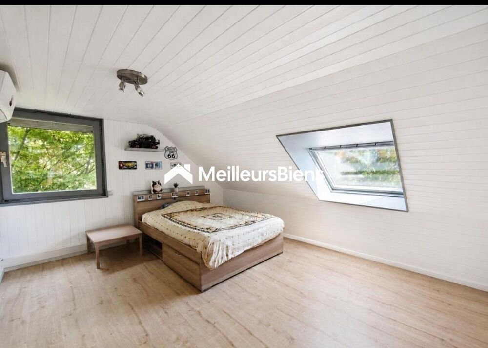 à vendre  Maison Saint-Jean-de-Gonville (01630)