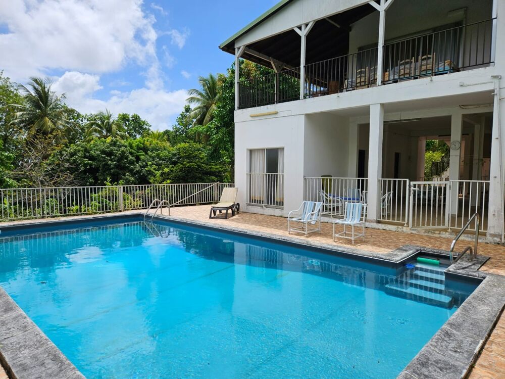 Maison à vendre 9 pièces PETIT BOURG (971)