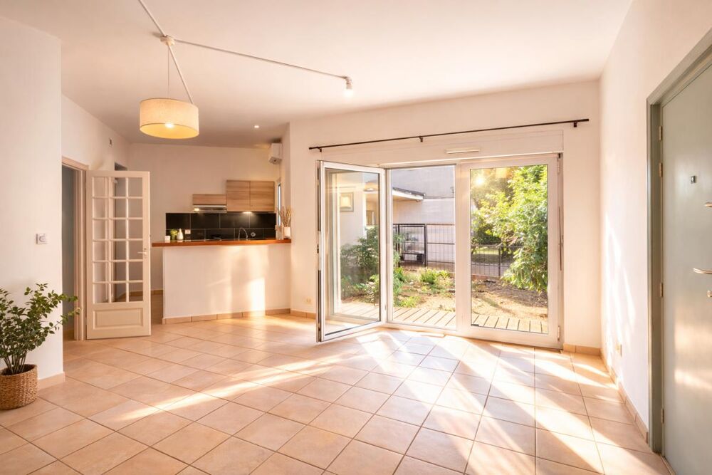 Vente Appartement Appartement  2 pièce(s) 40.19 m2 Porto vecchio