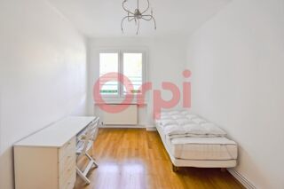  Appartement � louer 4 pi�ces 86 m�