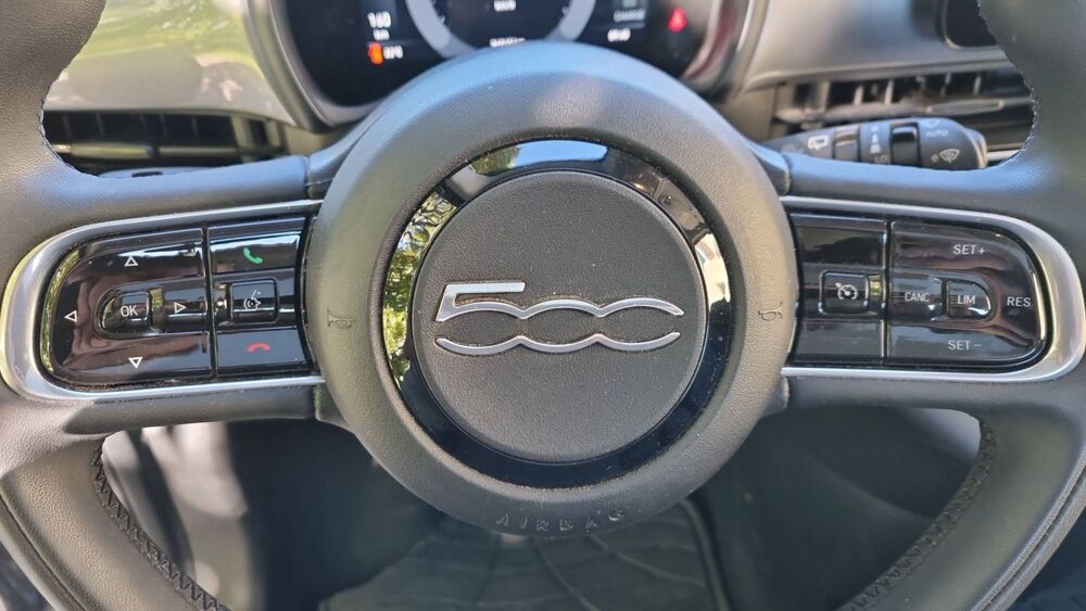 500 I 118 42kWh Icone 2022 occasion 38270 Primarette