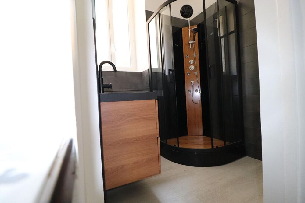 Maison Neris Les Bains 8 pièce(s) 108 m2