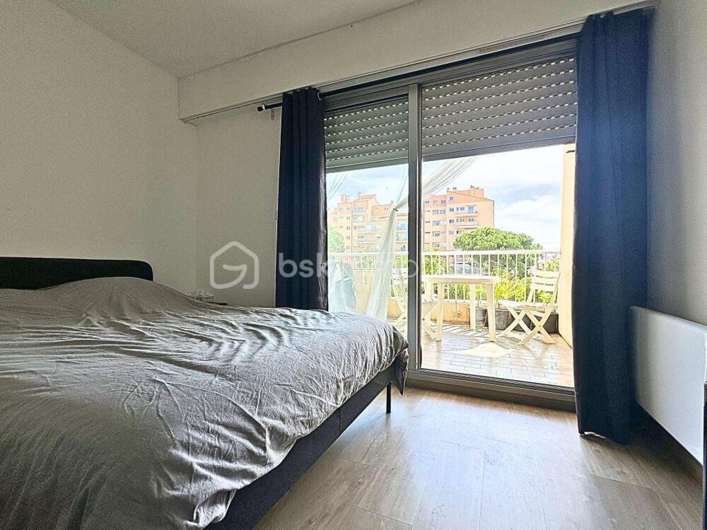 Vente Appartement Appartement 47 m2 vue mer Hyeres