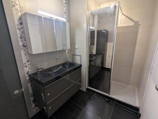  Appartement � vendre 4 pi�ces 77 m�