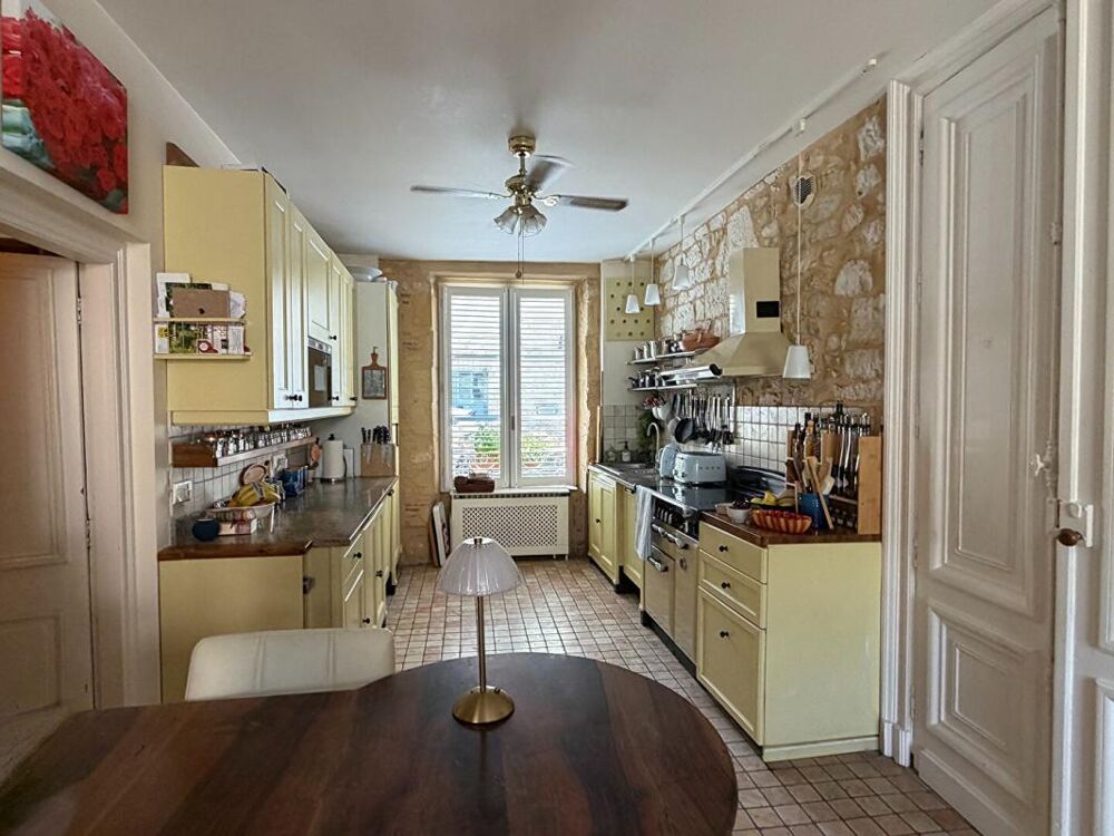 Vente Maison Grande maison de village avec cour au coeur de Monpazier Monpazier