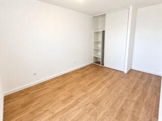  Appartement à louer 3 pièces 63 m²