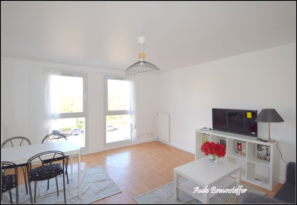 Location Appartement Dpt Yvelines (78), à louer limitrophe Saint Germain en Laye, appartement T2 rénové loué en meublé avec place de parking Saint germain en laye