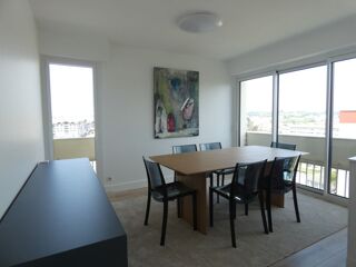  Appartement à louer 3 pièces 83 m²