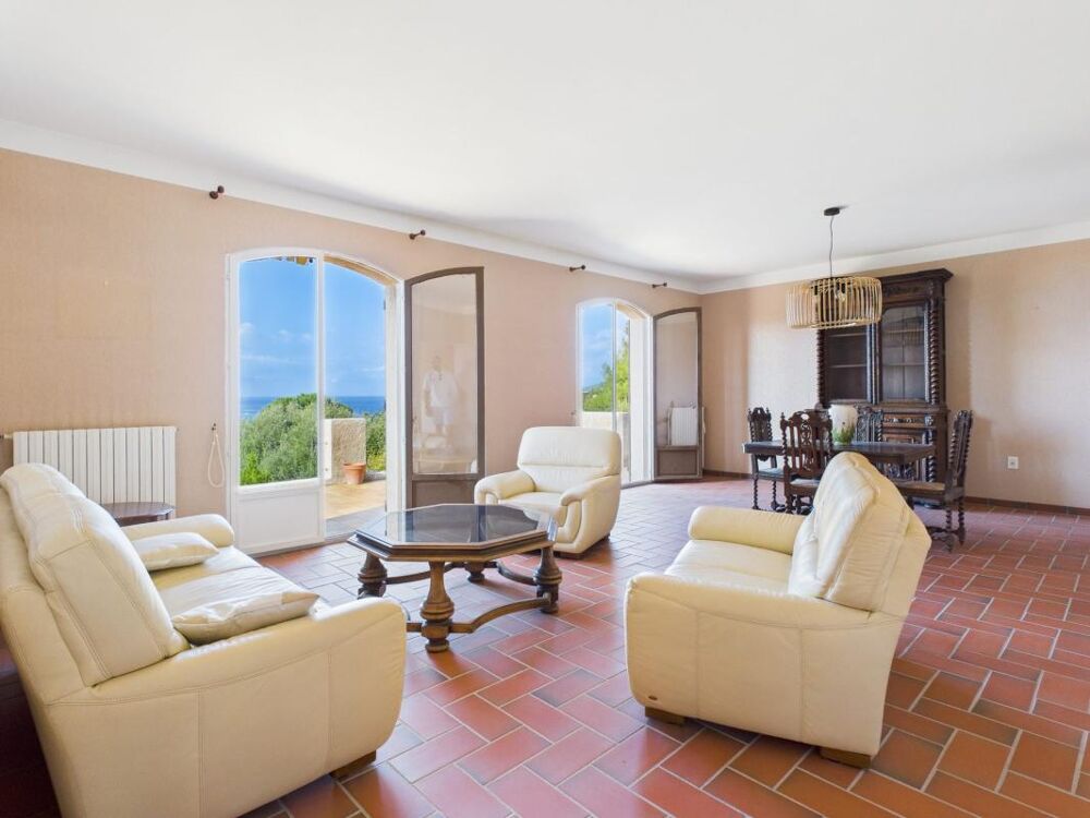 VILLA A VENDRE A SAGONE