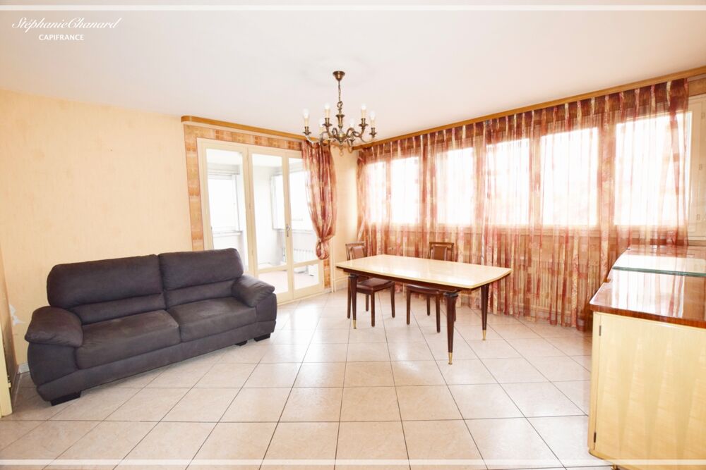 Appartement familial T5 de 95 m² avec loggia, balcon, garage et cave / LYON 8EME