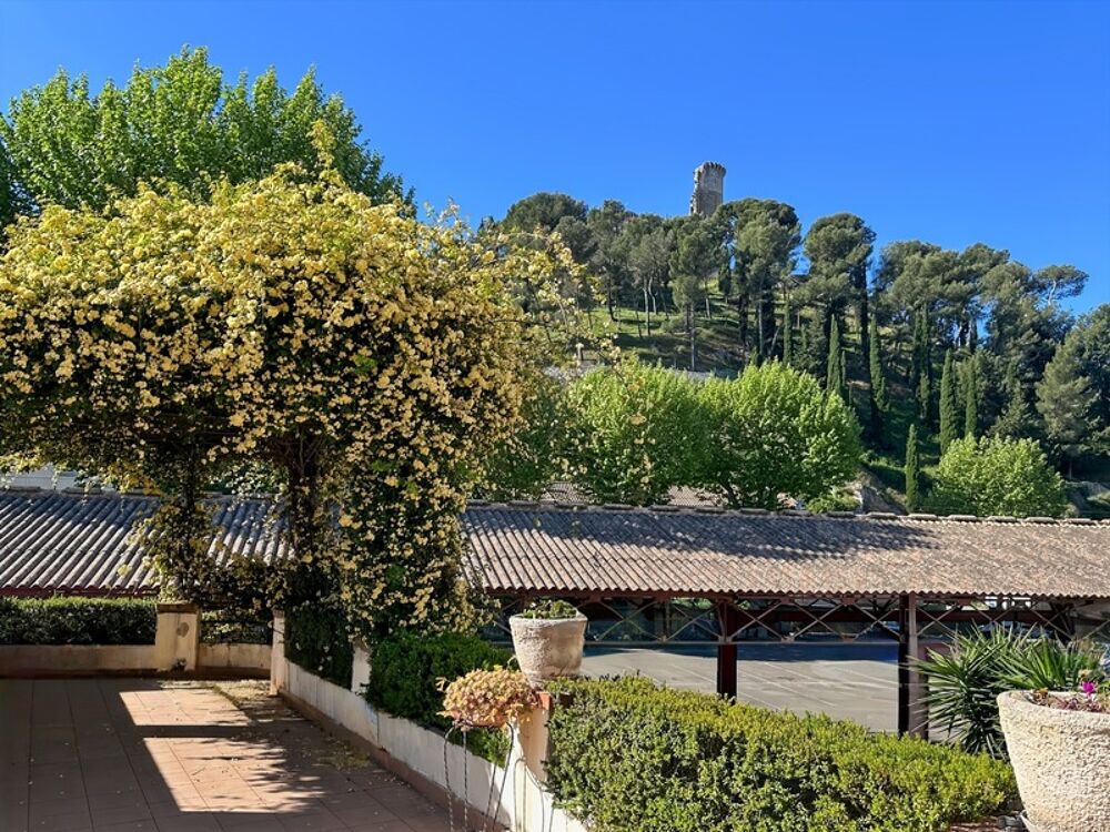 Vente Maison Maison de ville, 4 chambres+1 bureau  avec jardin et garage Chateaurenard