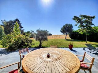  Maison  vendre 10 pices 239 m