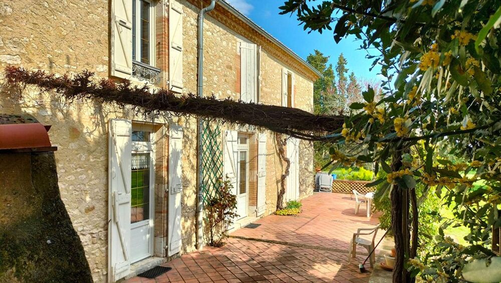 Vente Maison Maison Sainte Marie 8 pièce(s) 260 m2 Mauvezin