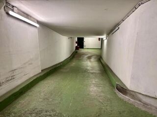  Parking / Garage � vendre 