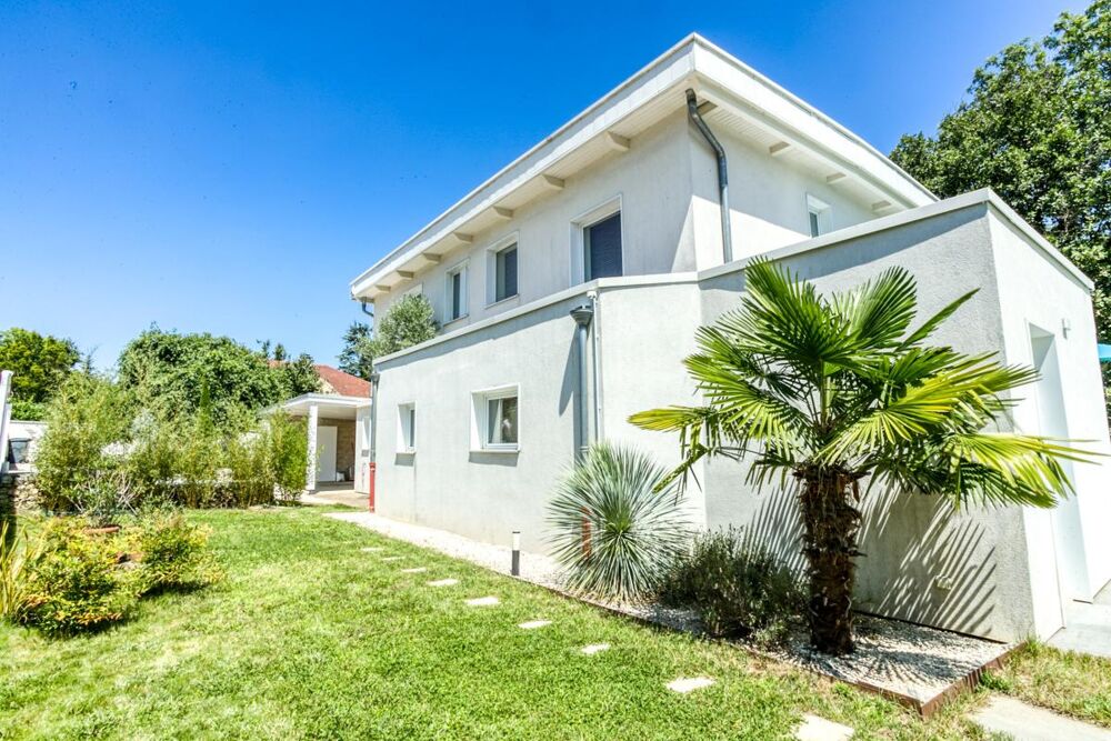 � vendre  Maison Charbonni�res-les-Bains (69260)