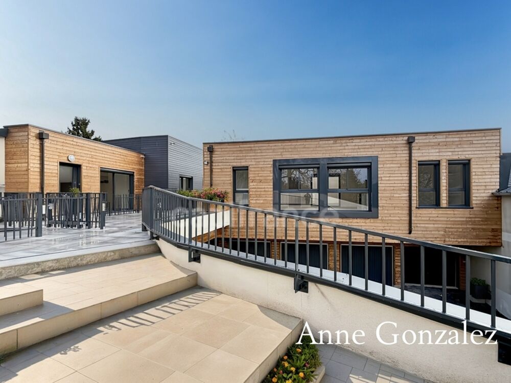 ORLEANS Centre quartier Madeleine rare à la vente appartement Penthouse T4 avec patio intérieur et terrasse de 28 m2 dans petite