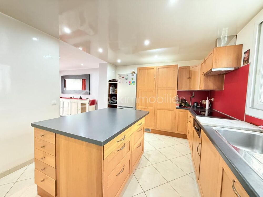 Vente Maison MAISON NON MITOYENNE  106m²  6 PIÈCES ÉDIFIÉE SUR UNE PARCELLE DE 270m² AVEC JARDIN ET DÉPENDANCES AUX PORTES DE PARIS L hay les roses