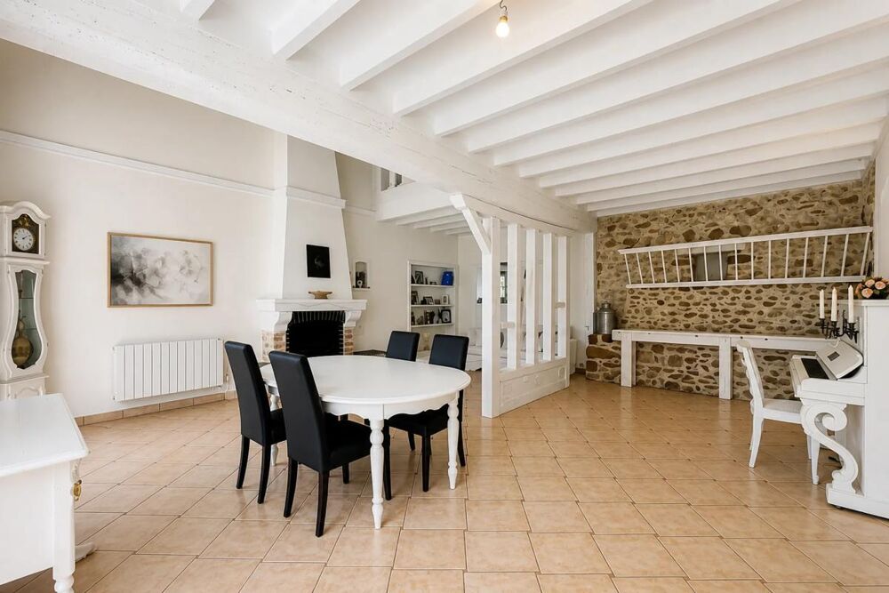 Maison de 6 pièces 180 m² 7mn de Donnemarie Dontilly