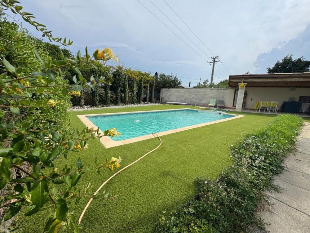 Vente Maison Vente Maison de Plain-Pied T5-4 avec Piscine et Garages – Peyruis (04) Peyruis