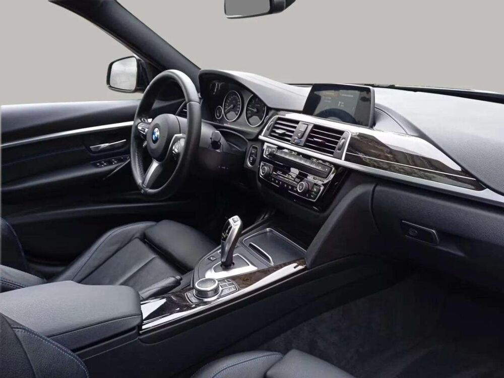 S&eacute;rie 3 Touring • 330i M sport Carplay Toit ouvrant 2018 occasion 33600 Pessac