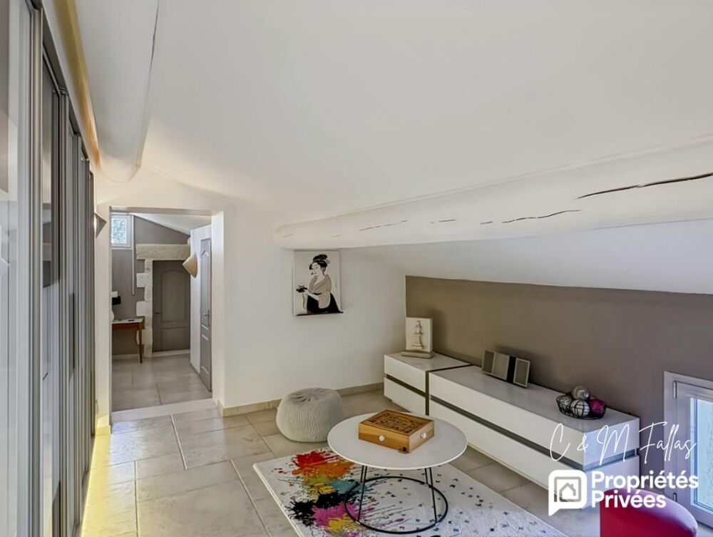 à vendre  Propriété/château Visan (84820)