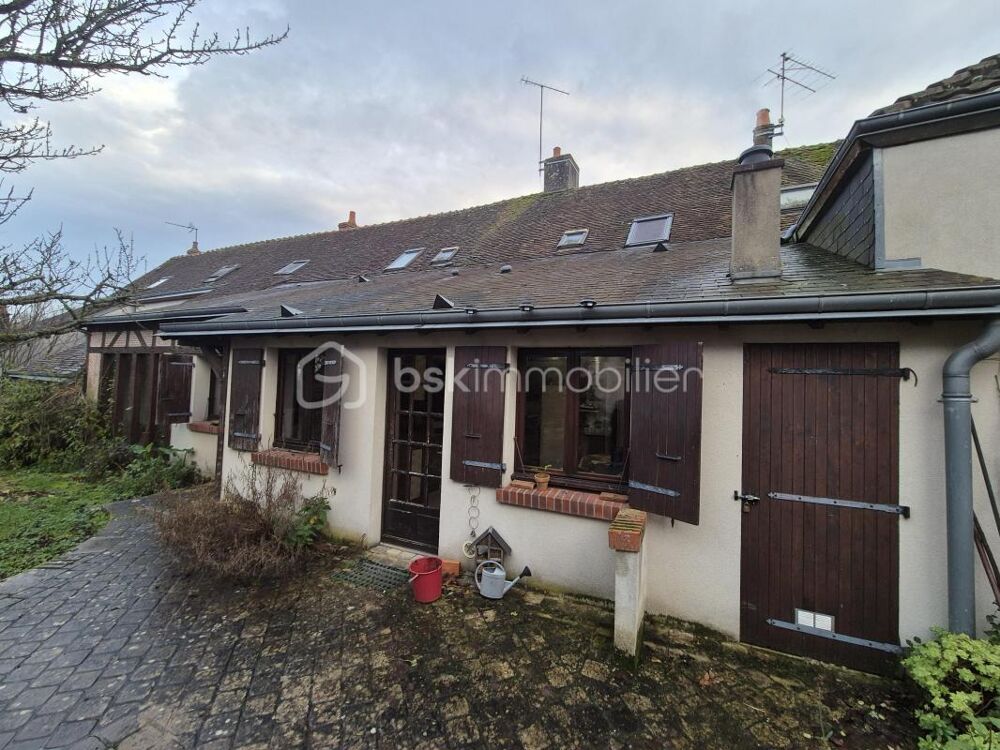 Maison de bourg 135 m2 avec appartement 48 m2 Poilly