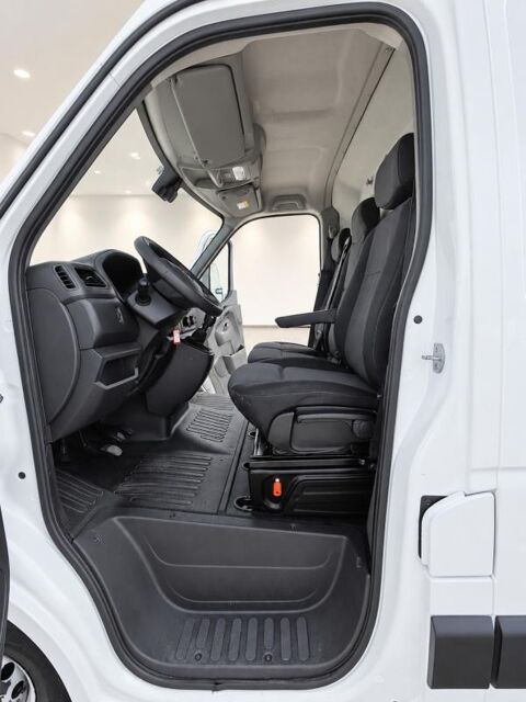 Master 1&deg; Main / 2.3 Dci 135cv de 2021 L2H2 version GRAND CONFORT * 2021 occasion 60430 Abbecourt