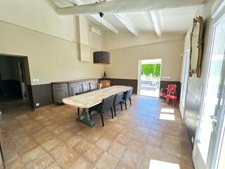  Maison à louer 9 pièces 218 m²