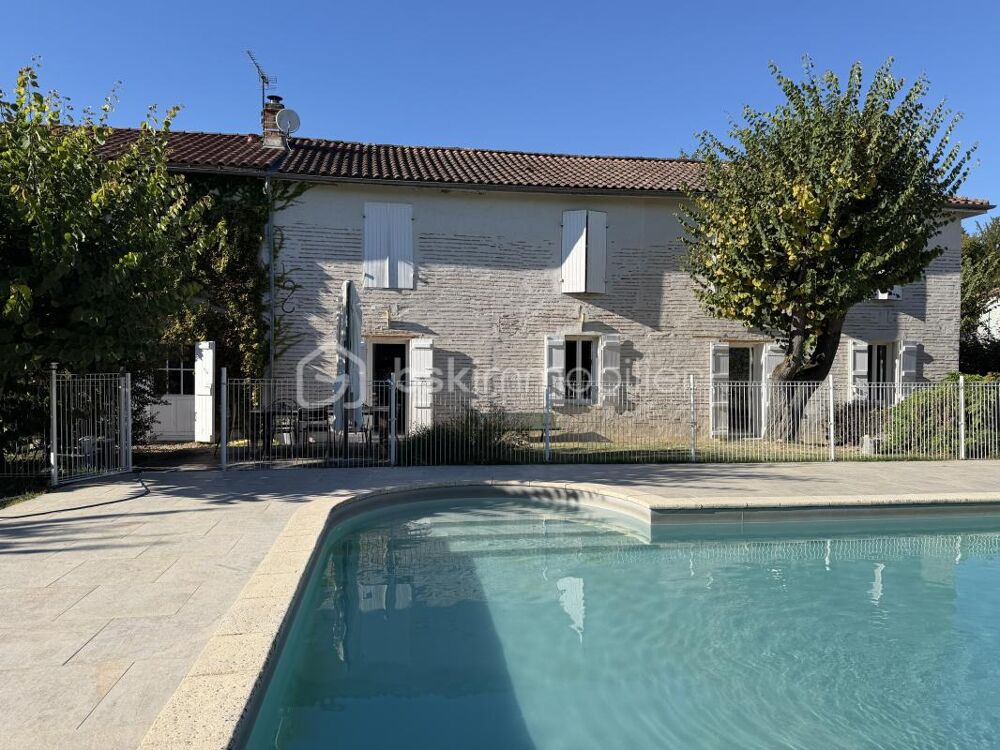 MAGNIFIQUE LONGÈRE EN PIERRES - CACHET- GÎTES - PISCINE - SÉCHOIR