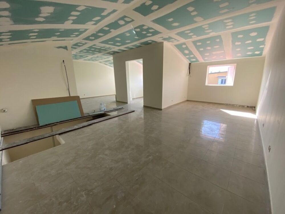 SAINT ANDRE (97440) - Grande maison T5 de surface totale de 200,40 m² (dont dépendance T2 - et Studio), sur terrain de 568 m²