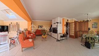  Maison � vendre 10 pi�ces 250 m�