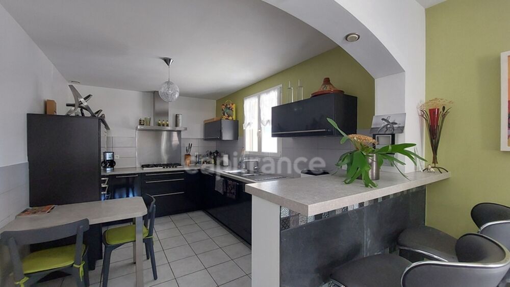 Maison de charme 170m²  2 logements modulables  Piscine  Grand terrain arboré