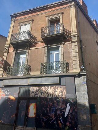  Immeuble à vendre 6 pièces 150 m²