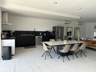  Villa à vendre 8 pièces 200 m²